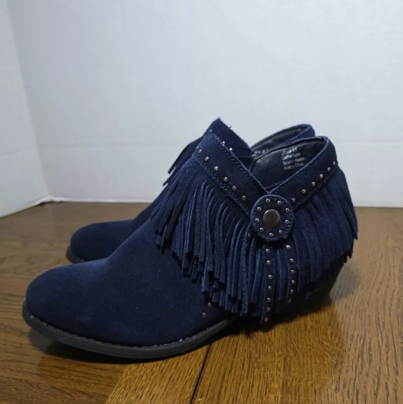 Very Volatile size6.5 Suede Booties - Picture 4 of 6